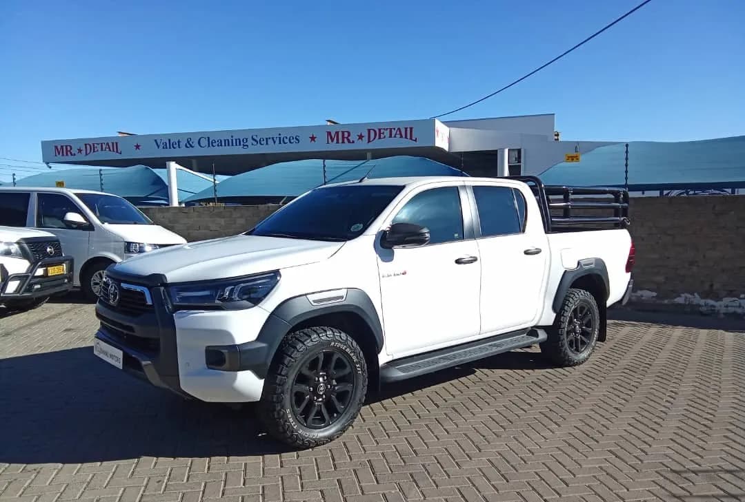 Toyota Hilux 2.8 GD-6 RB LEGEND 4X4