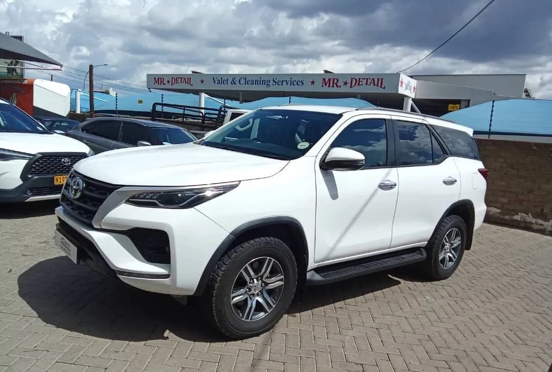 Toyota Fortuner 2.4GD-6 RB A/T