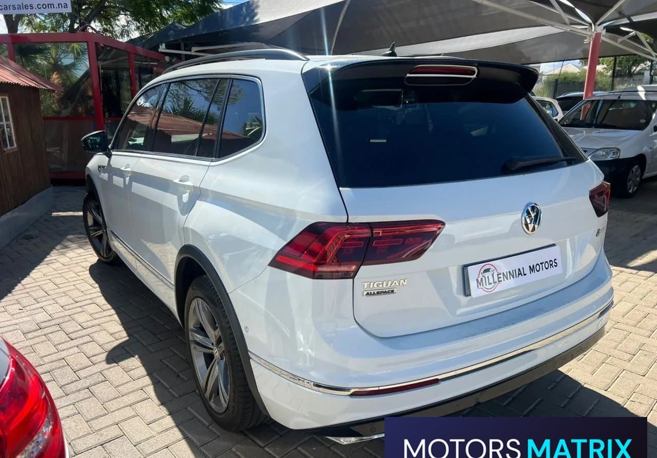 Volkswagen Tiguan 1.4 TSI R/LINE ALLSPACE